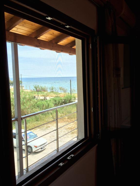 Seaview Lägenhet Agios Georgios  Rum bild